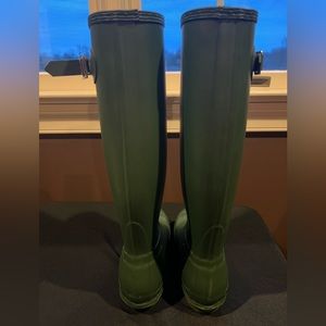 Hunter Green Tall Boots Size US 8, EU 39